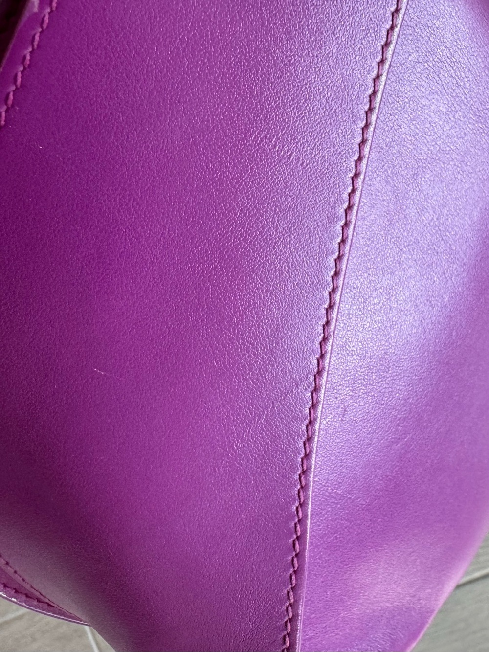 GIAQUINTO Italian Designer Made in Italy Orchidea Candy Purple Crossbody Bag GUC - Picture 8 of 11